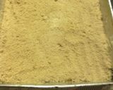 A picture of step 6 of Sunshines praline pudding cake.