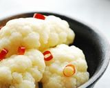 A picture of step 3 of Cauliflower Pickles.