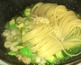 A picture of step 6 of Shrimp and Avocado Pesto.