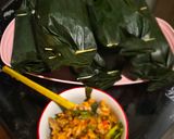 Foto langkah ke 8 dari resep Nasi Bakar Tongkol Suwir Kemangi.