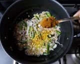 A picture of step 2 of Tamarind poha.