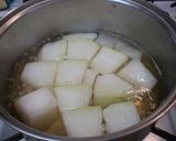 A picture of step 2 of Shrimp Ankake Sauce on Chilled Winter Melon.