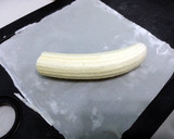 A picture of step 1 of Banana Crispy SnackIn 2 Minutes.