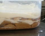 A picture of step 7 of Easy & One-bowl Tiramisu.