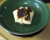 A picture of step 4 of Chilli Cheeseburger Wrap.