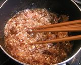 A picture of step 2 of Homemade Chicken Soboro.