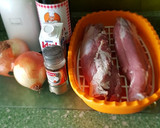 Foto del paso 1 de la receta: Solomillo de cerdo con leche evaporada en olla rápida