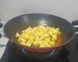Foto langkah ke 4 dari resep Sambal goreng Kentang Ati Ampela dan Pete.