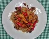 Foto del paso 7 de la receta: Pasta china con pechuga de pollo y salsa de soja