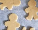 Gingerbread people recipe step 4 photo