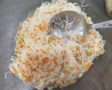 Foto langkah ke 7 dari resep Martabak Bihun Telur Surabaya.