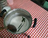 Foto langkah ke 3 dari resep Bubur Sumsum Lembut.