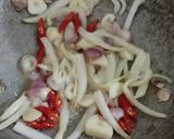 Foto langkah ke 3 dari resep Telur Ceplok Saus Tiram.