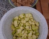 Foto del passaggio 3 della ricetta TORTA con zucchine e nocciole tostate