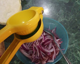 Foto del paso 2 de la receta: Yuca con chicharrón!!!