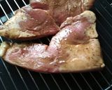 Foto del paso 1 de la receta: Secreto asado sobre puré de boniato y chutney de cebolla