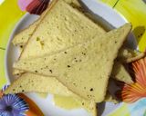 Foto langkah ke 3 dari resep Classic Cinnamon French Toast.