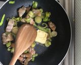 Foto del paso 3 de la receta: Keto - Espárragos a la crema con tocino 🥓