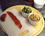 Foto del paso 1 de la receta: Tabla redonda de aperitivos