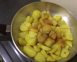 A picture of step 3 of Cheese & bacon potatoes.