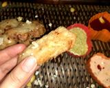 A picture of step 4 of Cheese corn roll.