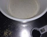 A picture of step 1 of Bhindi Posto.