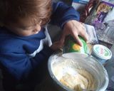 Foto del paso 5 de la receta: Alfajores de maizena fácil rápido económico!