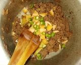 A picture of step 9 of Cookpad beef mince bread in pateela.