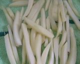 A picture of step 2 of Flower french fries.