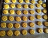 A picture of step 4 of Argentinian Orange Cookies 🍊🍊.