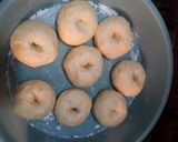 Foto langkah ke 6 dari resep Donat menul white ring simpel tanpa kentang, tanpa tepung protei.
