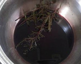 Foto del paso 2 de la receta: Solomillo de cerdo con mostaza Dijon y reducción de vino aromatizado