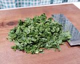 Foto langkah ke 3 dari resep Rolade Tahu Daun Singkong.