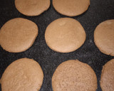Foto del paso 6 de la receta: Alfajores de chocolate, con baño de cobertura