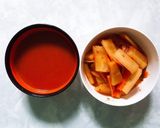 Hình bước làm 1 của món Chân gà hầm kim chi