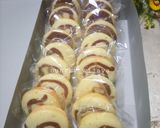Foto langkah ke 6 dari resep Bolu mini panggang snack maker.