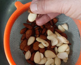 Foto del paso 2 de la receta: "Leche" (bebida) de almendras