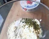 Une image de l'étape 1 de Cheese naans express au yaourt.