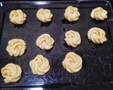 Foto langkah ke 7 dari resep Butter Cookies.