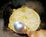 A picture of step 3 of Green Peas Paratha.