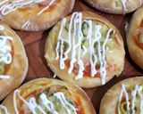 صورة لخطوة 1 من وصفة ميني بيتزا 🍕🧀🍕🧀