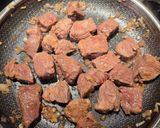 A picture of step 1 of Beef Steak in Peanut Sauce.