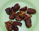 Foto langkah ke 1 dari resep Susu kurma.