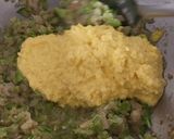 A picture of step 7 of Corn Ragda Pakwaan.