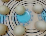 Foto langkah ke 4 dari resep Donat Maizena.