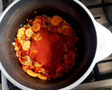 Foto del paso 3 de la receta: Guisado de habas frescas, 100% vegetariano