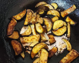 Foto del paso 4 de la receta: Berenjenas con salsa agridulce vegano 🌱 Sin tacc 🔴