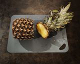 Foto del passaggio 4 della ricetta Sfogliatine con budino alla vaniglia ananas e amaretti