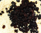 Foto del paso 1 de la receta: Galletitas de vainilla y pasas de uvas 😋😋