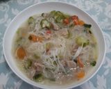 Foto langkah ke 4 dari resep Sop oyong bihun wortel.